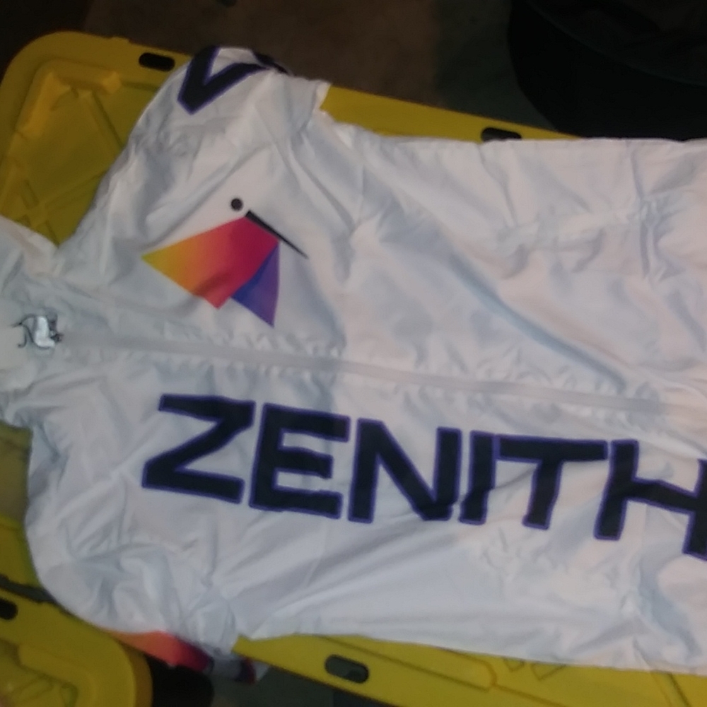 Mens wind breaker